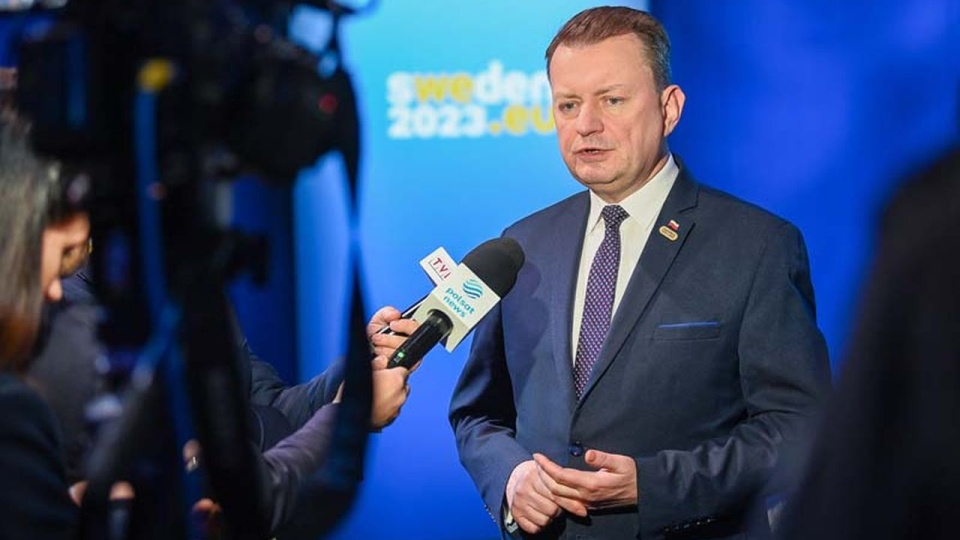 Mariusz Błaszczak wskazał, że Polska wspólnie z koalicją państw sformowała batalion Leopardów dla Ukrainy. źródło: https://twitter.com/MON_GOV_PL