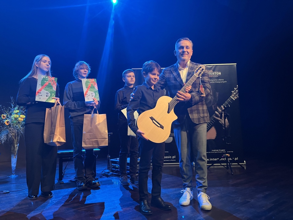 11-letni Krzysztof Ginelli z Grand Prix Ogólnopolskiego Konkursu Gitarowego [ZDJĘCIA]