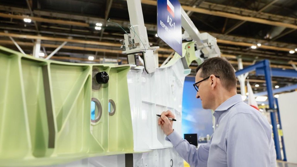 W drugim dniu pobytu w USA szef polskiego rządu spotkał się z kierownictwem amerykańskiego koncernu zbrojeniowego Lockheed Martin. Fot. https://twitter.com/PiotrMuller