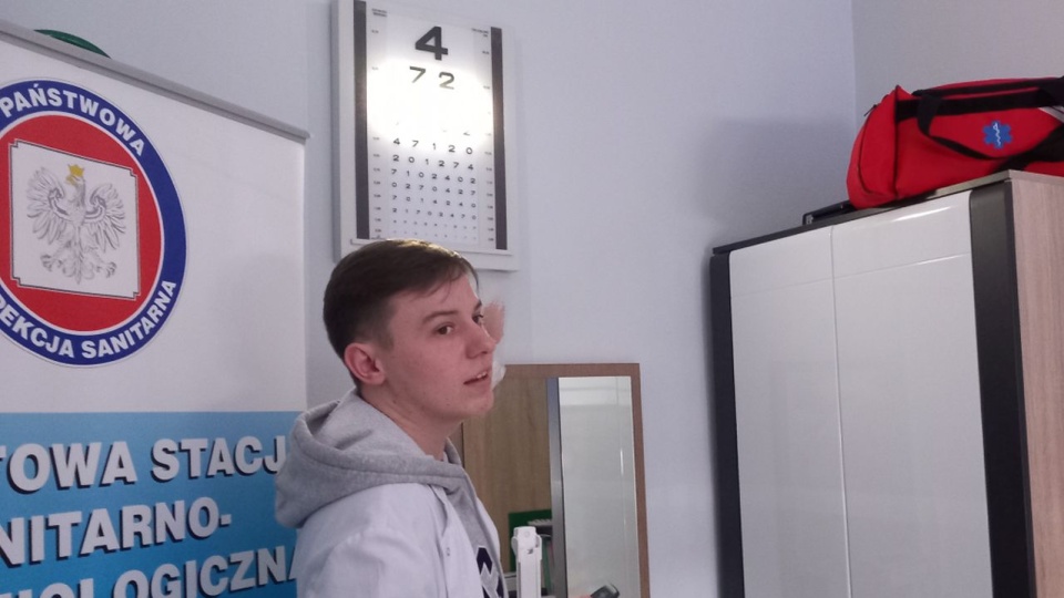 Studenci Pomorskiego Uniwersytetu Medycznego odwiedzili Szkołę Podstawową nr 7 w Kołobrzegu. Fot. Przemysław Polanin [Radio Szczecin]