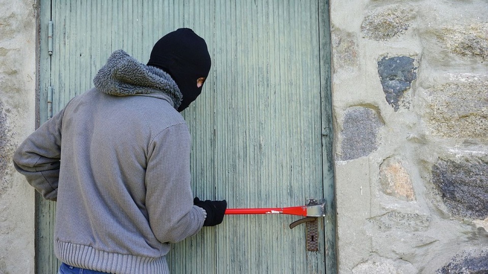Poszkodowani straty oszacowali na ponad 30 tysięcy złotych. źródło: https://pixabay.com/pl/1562699/