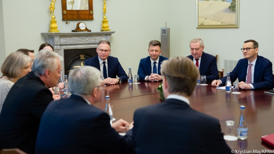 Szef polskiego rządu przebywa z wizytą na Litwie, gdzie spotkał się między innymi z premier kraju, Ingridą Šimonyte. źródło: https://twitter.com/PremierRP