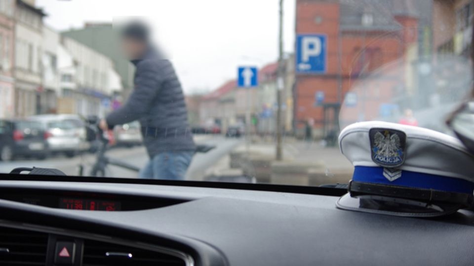 Jazda rowerem po alkoholu to wykroczenie - minimalny mandat to 1000 zł. źródło: https://walcz.policja.gov.pl/