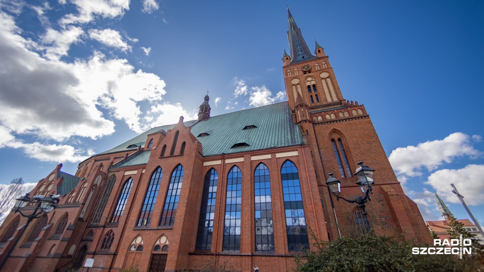 W Bazylice Archikatedralnej w Szczecinie o 18 rozpocznie się msza święta. Fot. Robert Stachnik [Radio Szczecin]
