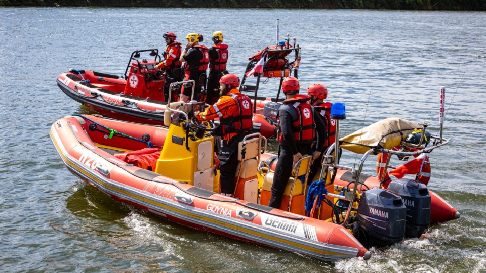 Morska Służba Poszukiwania i Ratownictwa zabezpiecza wody do 6 mil morskich od brzegu. W sumie pracuje tam 300 ratowników zawodowych i 120 ochotników. Fot. Grzegorz Gibas [Radio Szczecin]