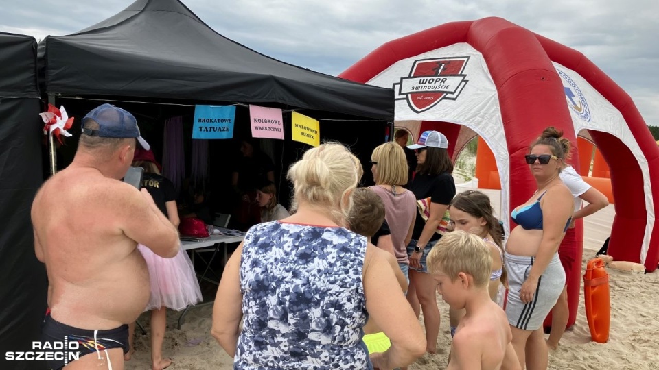 Cała strefa na przytorskiej plaży jest za darmo i będzie dostępna w każdy weekend do końca wakacji. Fot. Joanna Maraszek [Radio Szczecin]