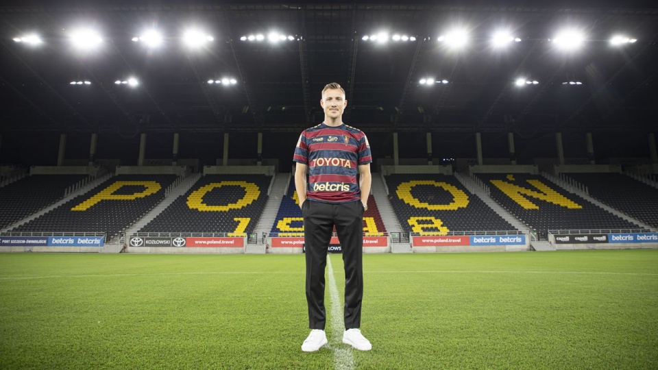 Fredrik Stensoe Ulvestad został nowym piłkarzem Pogoni Szczecin. źródło: https://twitter.com/PogonSzczecin