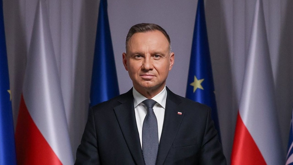 Prezydent Andrzej Duda w specjalnym orędziu apelował do Polaków, by w niedzielnym głosowaniu wybierali "mądrze i odpowiedzialnie". źródło: https://twitter.com/prezydentpl