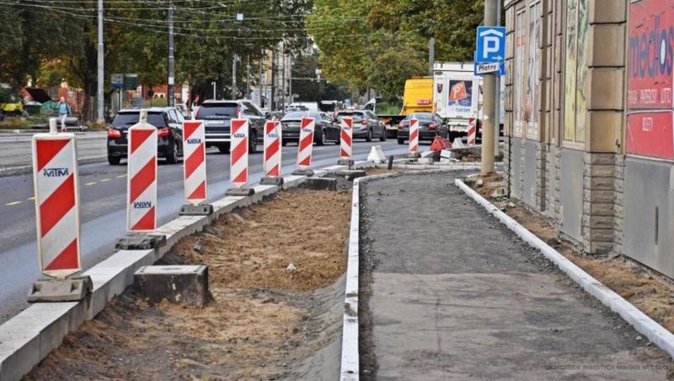 źródło: https://wiadomosci.szczecin.eu/artykul/inwestycje/asfaltowanie-placu-zwyciestwa