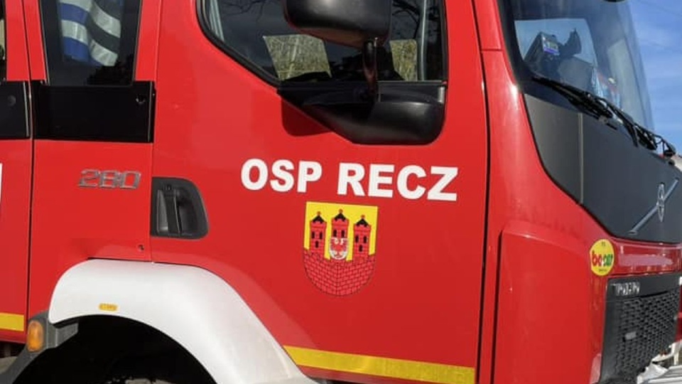 Na miejsce udała się Ochotnicza Straż Pożarna. źródło: https://www.facebook.com/search/top/?q=OSP%20Recz