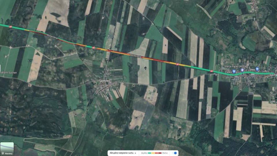 W Sadłowie zderzyły się auto osobowe i bus. źródło: https://www.google.com/maps