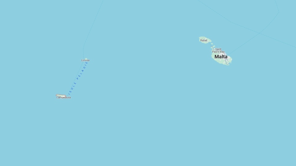 Lampedusa to włoska wyspa pochodzenia wulkanicznego na Morzu Śródziemnym, leżąca pomiędzy Maltą i Tunezją. Mat. Google Maps