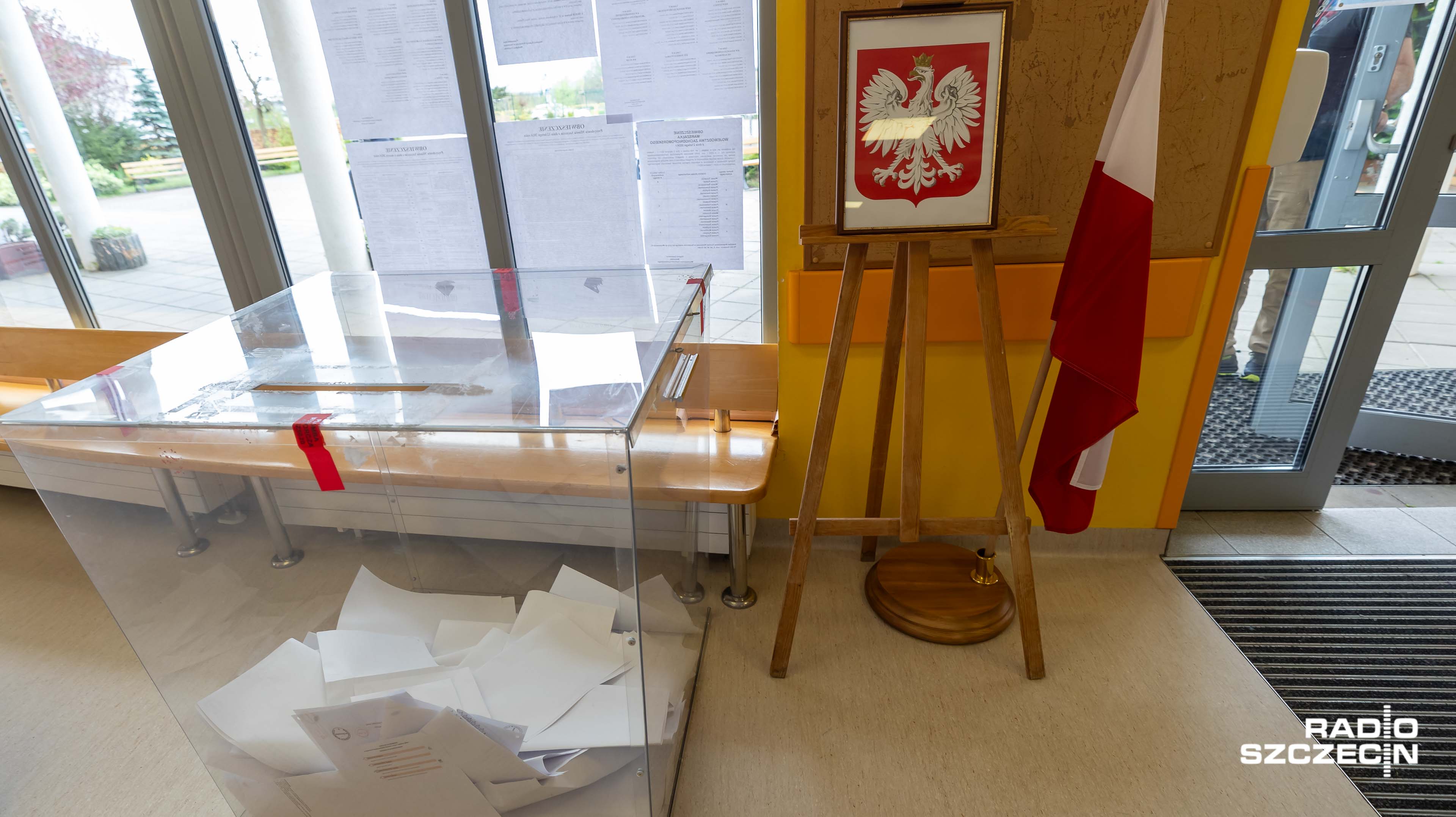 Frekwencja w wyborach parlamentarnych w Polsce, która wyniosła ponad 74 procent, wzbudziła podziw w Europie. W niedzielę okaże się, czy w wyborach do Parlamentu Europejskiego Polacy tak samo licznie pójdą do urn.