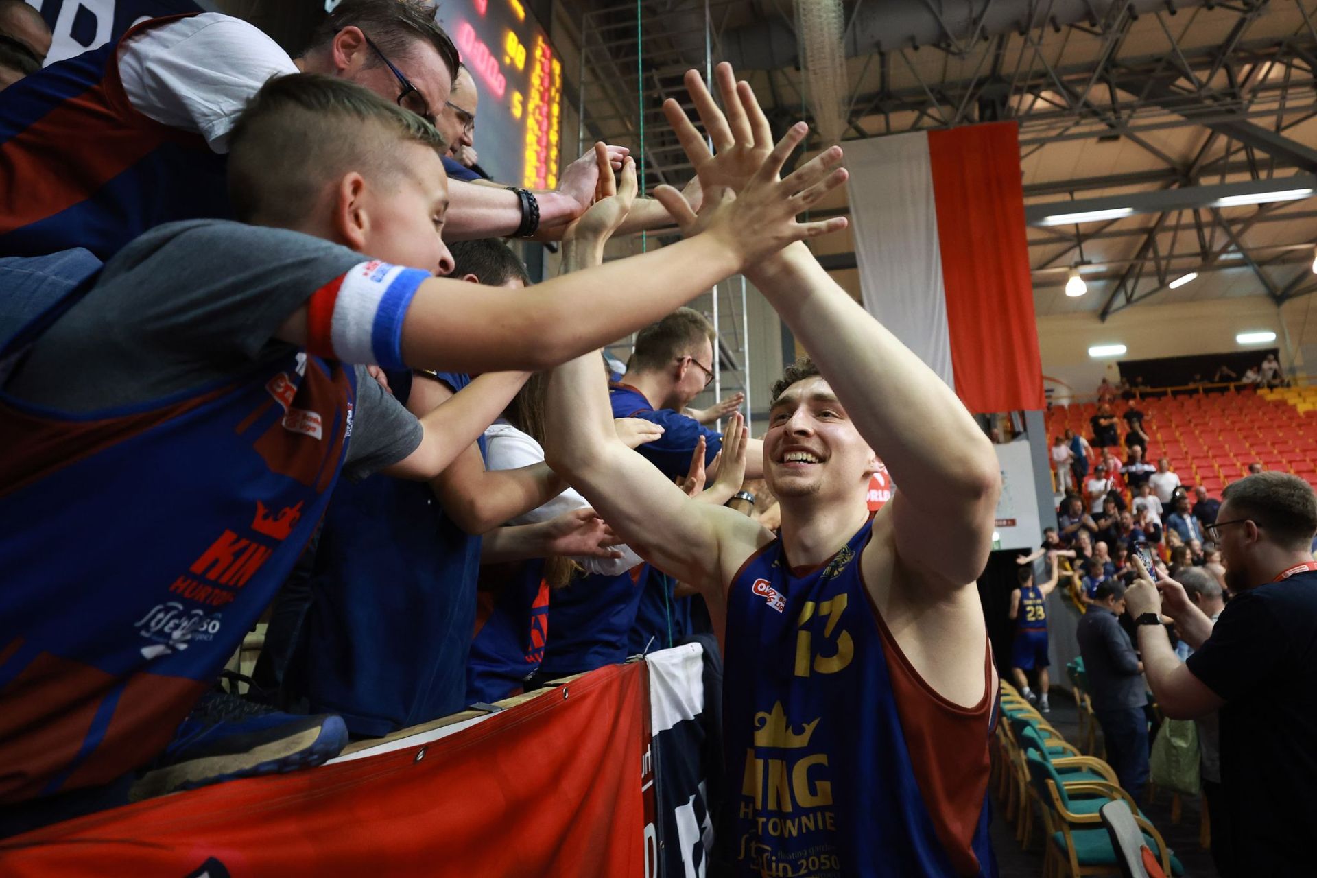 Broniący tytułu koszykarze Kinga Szczecin mierzą się dziś z Treflem Sopot w trzecim finałowym pojedynku Orlen Basket Ligi.