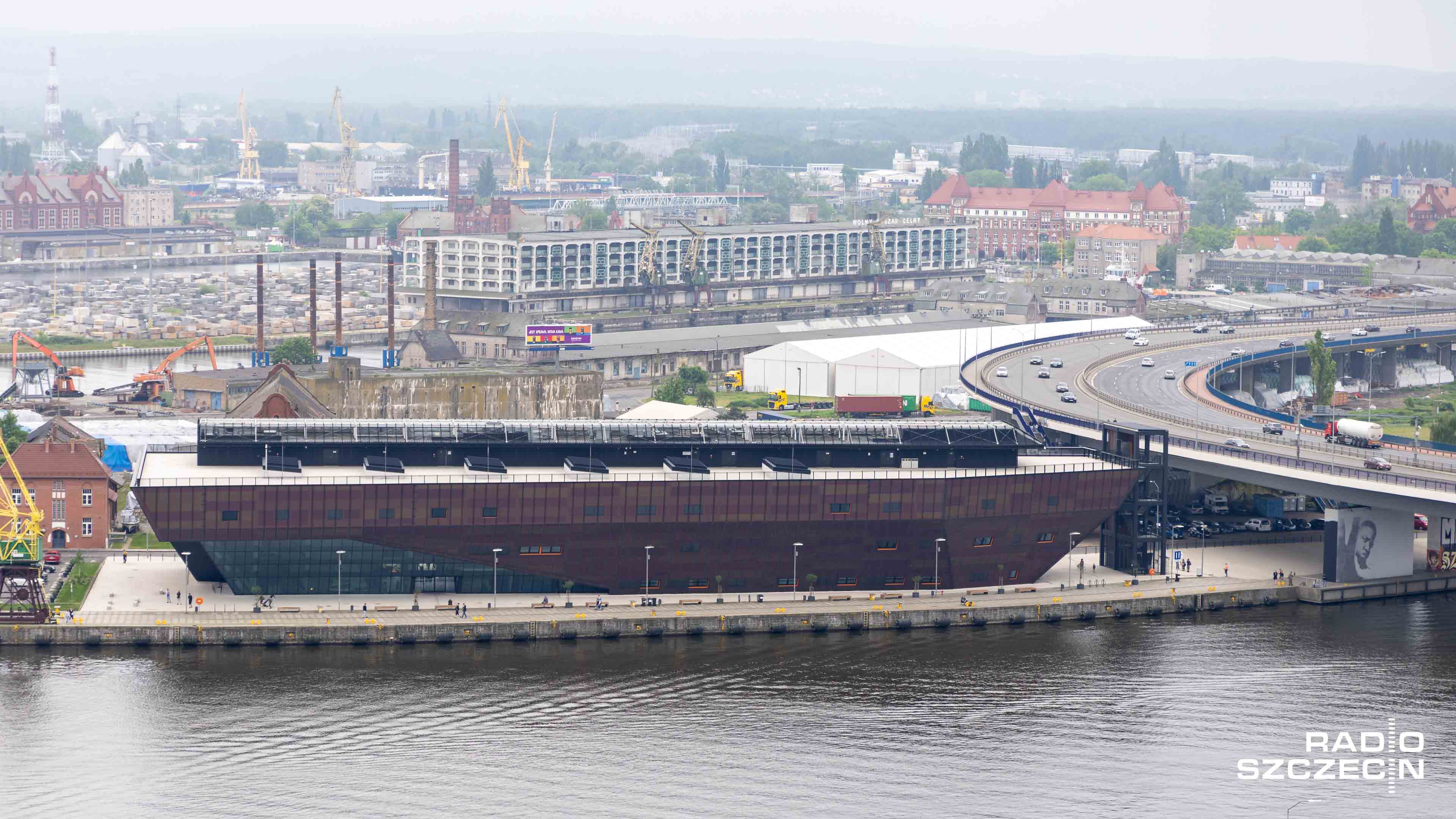 Na kolejne spotkanie z cyklu Żaglonauci zaprasza dziś Morskie Centrum Nauki w Szczecinie. Tym razem gościem będzie - znany niemal na całym wybrzeżu Bałtyku - Jarosław Jerry Bogusławski.