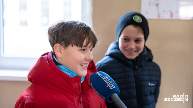 Fot. Robert Stachnik [Radio Szczecin] Wnukowie składają życzenia na Dzień Babci i Dziadka [WIDEO, ZDJĘCIA]