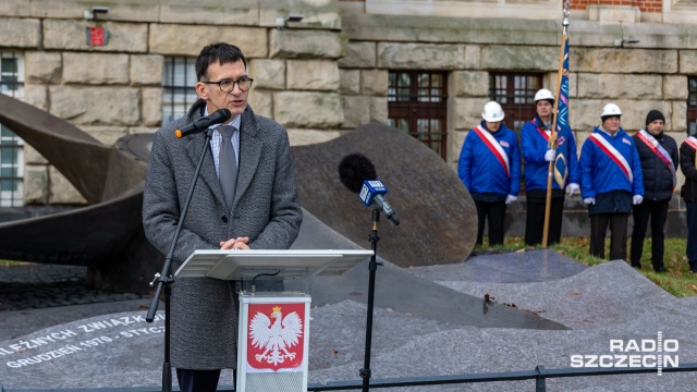Fot. Robert Stachnik [Radio Szczecin] Obchody rocznicowe strajku w Stoczni Szczecińskiej [WIDEO, ZDJĘCIA]