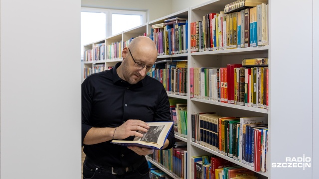 Fot. Robert Stachnik [Radio Szczecin] Biblioteka na Pogodnie w nowej odsłonie. "Nareszcie. Bardzo potrzebne miejsce" [WIDEO, ZDJĘCIA]