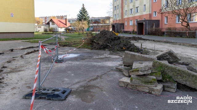 Fot. Robert Stachnik [Radio Szczecin] Nie będzie nowego parkingu na szczecińskich Pomorzanach [WIDEO, ZDJĘCIA]