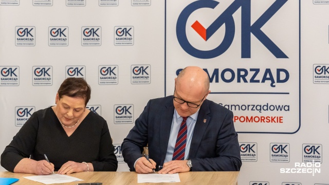Fot. Robert Stachnik [Radio Szczecin] Samorządowcy z gminy Dobra wstąpili do Koalicji Samorządowej [ZDJĘCIA]
