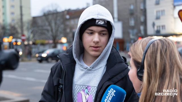 Fot. Robert Stachnik [Radio Szczecin] Kilkaset pączków trafiło w ręce szczecinian [WIDEO, ZDJĘCIA]