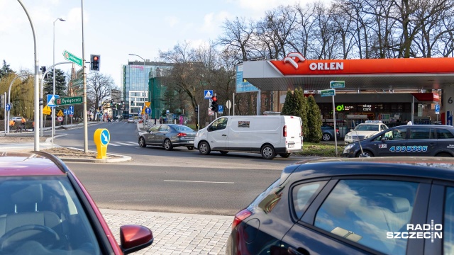 Fot. Robert Stachnik [Radio Szczecin] Kontrowersyjne światła na ul. Kopernika [WIDEO, ZDJĘCIA]