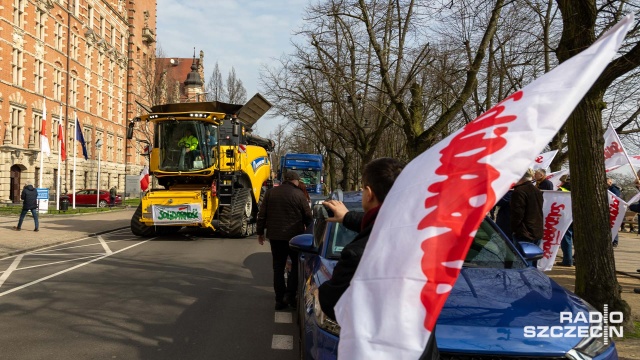 Fot. Robert Stachnik [Radio Szczecin] Rolniczy protest. Na jakich drogach blokady w regionie? [AKTUALIZACJA, WIDEO, ZDJĘCIA]