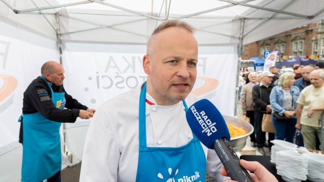 Fot. Robert Stachnik [Radio Szczecin] Wielkie gotowanie na Pikniku nad Odrą [WIDEO, ZDJĘCIA]