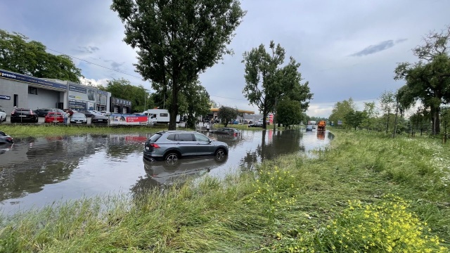 Fot. Robert Stachnik [Radio Szczecin] Setki interwencji strażaków. Alert IMGW [ZDJĘCIA, AKTUALIZACJA]