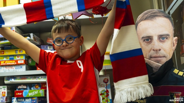 Fot. Wojciech Ochrymiuk [Radio Szczecin] Po tym wpisie młodego kibica Pogoni jest o nim głośno [WIDEO, ZDJĘCIA]