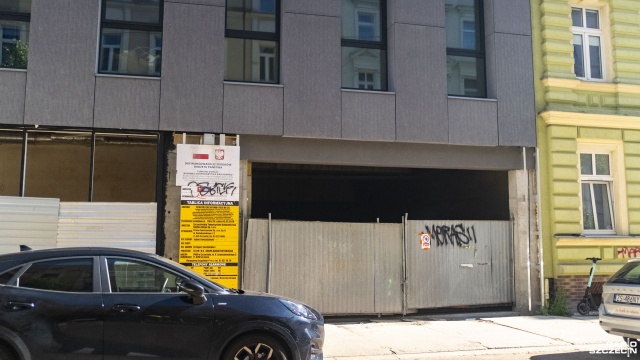 Fot. Wojciech Ochrymiuk [Radio Szczecin] Przebudowa kwartału w centrum Szczecina. M.in. nowe mieszkania, żłobek, miejsca parkingowe [WIDEO, ZDJĘCIA]