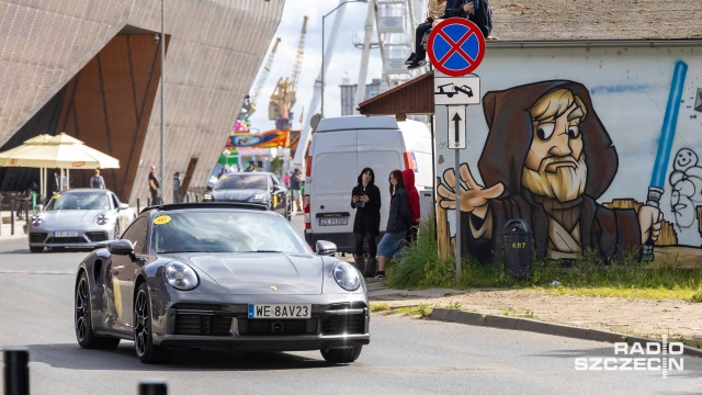 Fot. Robert Stachnik [Radio Szczecin] Klasyki Porsche wyruszyły w podróż przez Polskę [WIDEO, ZDJĘCIA]