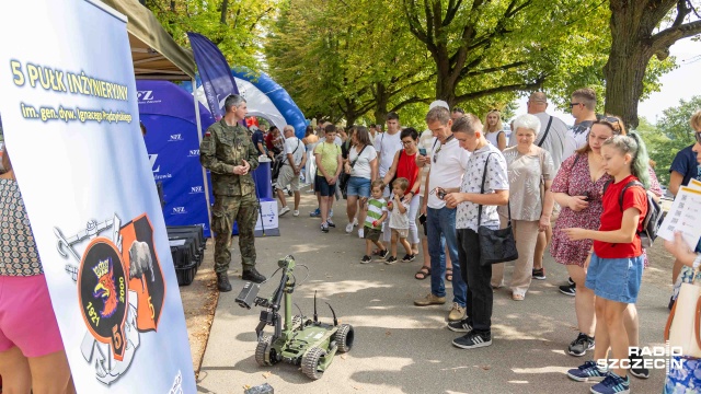 Fot. Robert Stachnik [Radio Szczecin] Można wsiąść do Rosomaka. Piknik wojskowy w Szczecinie [WIDEO, ZDJĘCIA]