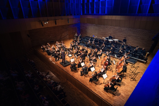 International Lutosławski Youth Orchestra pod batutą Przemysława Neumanna. Fot. Piotr Nykowski Sukces międzynarodowej orkiestry ILYO w Europejskim Centrum Muzyki Krzysztofa Pendereckiego [ZDJĘCIA]