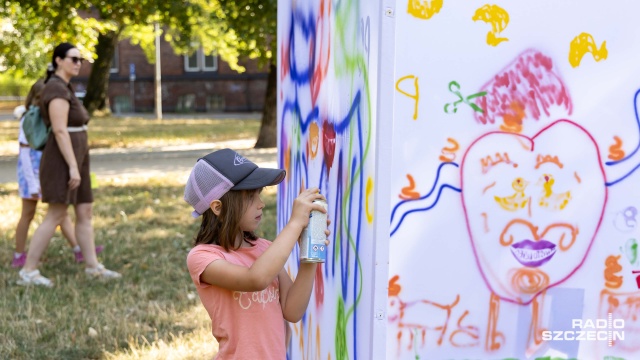 Park Andersa - Minifestiwal Miasta Dzieci-2 TWORZĘ SIĘ! tworzy się już 10 lat. Galeria dla dzieci i młodzieży obchodzi urodziny. Z tej okazji tworzy w plenerze [WIDEO, ZDJĘCIA]