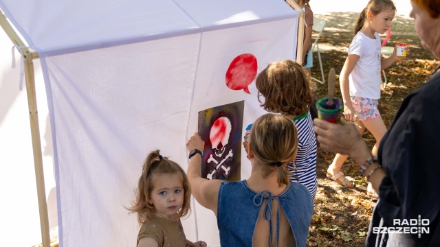 Park Andersa - Minifestiwal Miasta Dzieci-5 TWORZĘ SIĘ! tworzy się już 10 lat. Galeria dla dzieci i młodzieży obchodzi urodziny. Z tej okazji tworzy w plenerze [WIDEO, ZDJĘCIA]