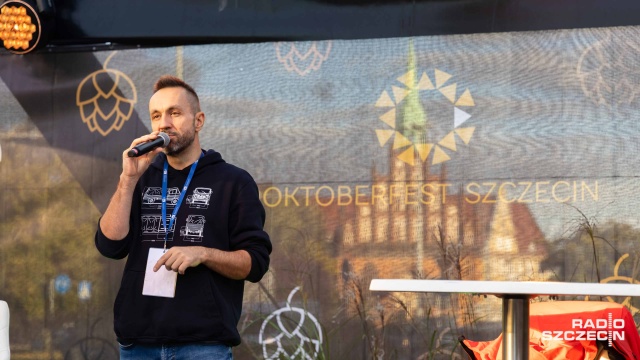 Fot. Robert Stachnik [Radio Szczecin] Szczeciński Oktoberfest rozpoczęty, "Bawimy się całkiem przyjemnie" [WIEO, ZDJĘCIA]