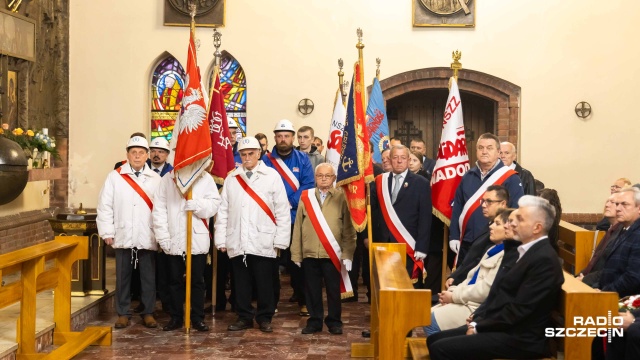 Fot. Robert Stachnik [Radio Szczecin] Uczcili pamięć ks. Jerzego w Szczecinie [ZDJĘCIA]