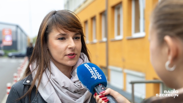 Hanna Pieczyńska rzecznik Zakładu Wodociągów i Kanalizacji. Fot. Robert Stachnik [Radio Szczecin] Czego nie wyrzucać do kanalizacji? ZWiK wyjaśnia [ZDJĘCIA]