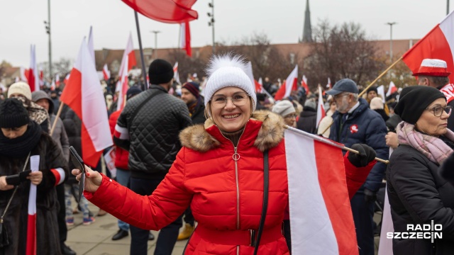 Fot. Robert Stachnik [Radio Szczecin] Marsz Niepodległości przeszedł ulicami Szczecina [ZDJĘCIA]