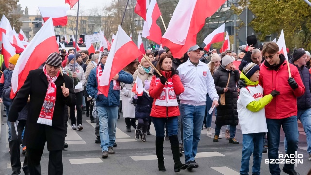 Fot. Robert Stachnik [Radio Szczecin] Marsz Niepodległości przeszedł ulicami Szczecina [ZDJĘCIA]