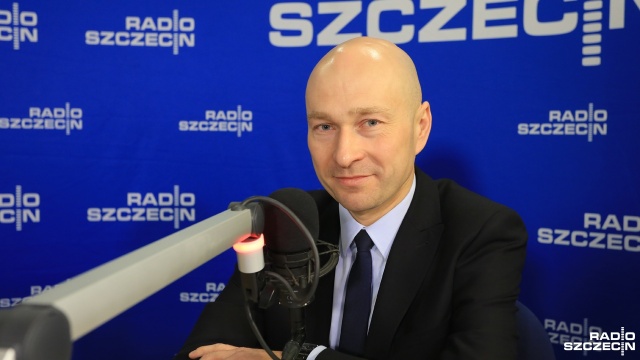 Inwestycja realizowana przez PKP jest opóźniona, a zamykanie dla ruchu stargardzkich wiaduktów stwarza duże problemy dla kierowców.