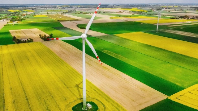 Ostateczna umowa o budowie w Szczecinie nowej fabryki podstaw do elektrowni wiatrowych zostanie podpisana w najbliższy wtorek. Fabrykę wybuduje hiszpańska firma Windar.