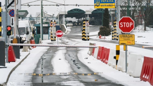 Zakończyły się protesty na polsko-ukraińskich przejściach granicznych w Hrebennem i Dorohusku na Lubelszczyźnie oraz Korczowej na Podkarpaciu. Wczoraj przewoźnicy podpisali porozumienie z ministrem infrastruktury.