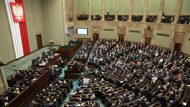 O godz. 9 na jednodniowym posiedzeniu zbiera się Sejm. Posłowie mają głosować nad poprawkami do projektu ustawy budżetowej na ten rok.