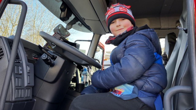 Wozy strażackie, policyjne, a nawet ambulans - wszystkie można zwiedzić w Świnoujściu, z okazji 32. finału WOŚP.