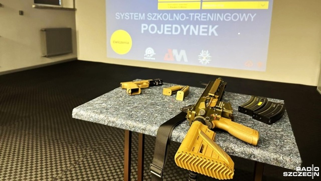 Wirtualną strzelnicę otwarto w jednej z kołobrzeskich szkół. Obiekt powstał przy wsparciu Ministerstwa Obrony Narodowej.