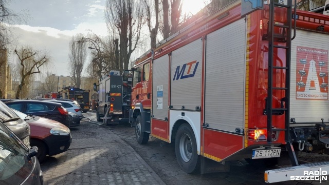 Trzy osoby poszkodowana, w tym jedna hospitalizowana. To efekt wybuchu gazu w piwnicy jednego ze świnoujskich budynków mieszkalnych.