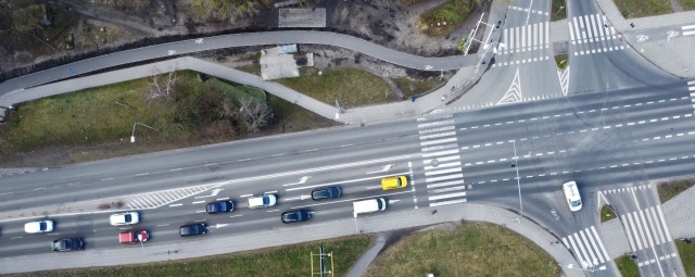 Jest nowa ścieżka rowerowa na ul. Sczanieckiej w Szczecinie. Przebudowano też chodniki i zjazdy, a także istniejącą sygnalizację świetlną.