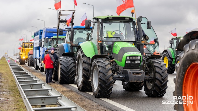 Kolejny protest rolników w regionie. Zablokowany jest odcinek od Recławia do węzła Parłówko. Na trasy wyjechały ciągniki. Droga jest zablokowana w obu kierunkach.